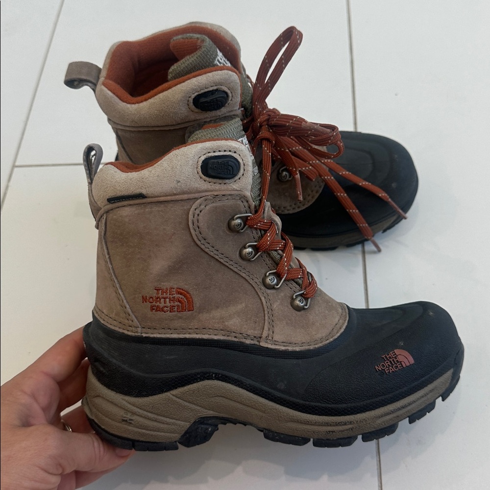 The North Face Kids' Tan and Brown Winter Boots 1 insulated waterproof thermal